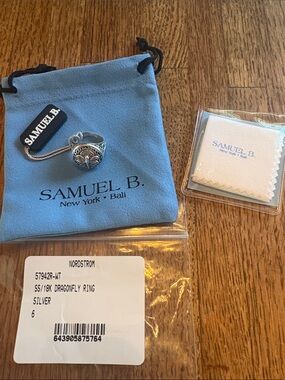 Samuel B. Sterling 18 K Yellow Dragonfly Ring - Silver
